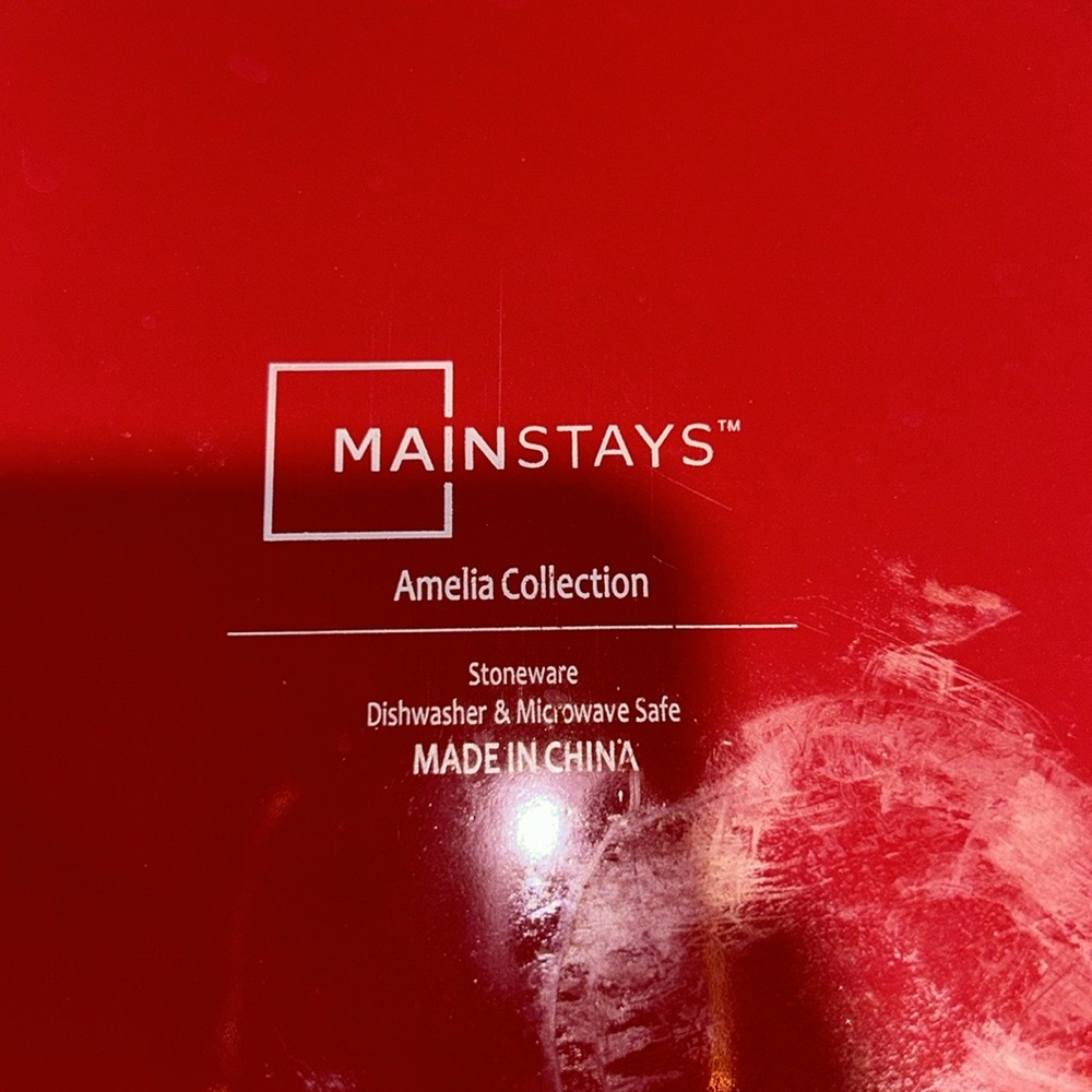 Red Flat Plate - Picture 3 of 3